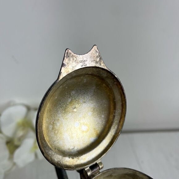 Large Silver Plate Cut Clear Glass Serving Pitcher Carafe - Picture 12 of 13